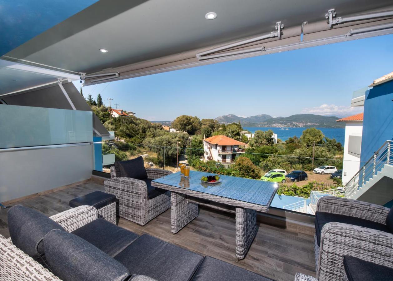 Blue House Luxury Apartment Nikiana Exterior photo