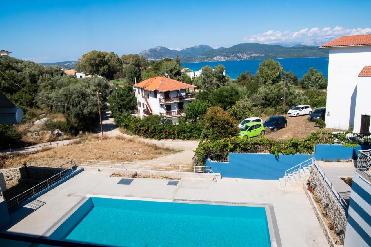 Blue House Luxury Apartment Nikiana Exterior photo