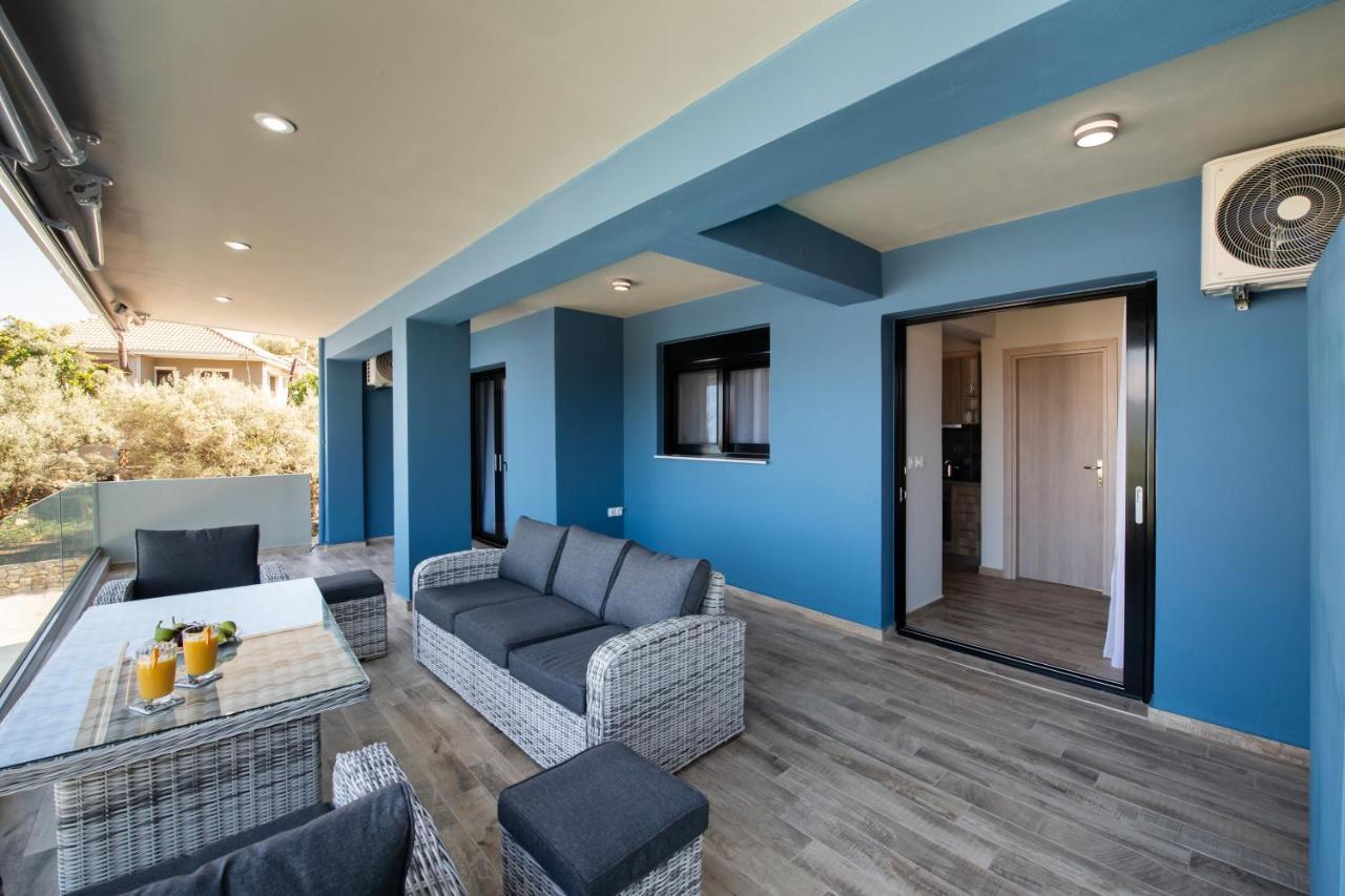 Blue House Luxury Apartment Nikiana Exterior photo